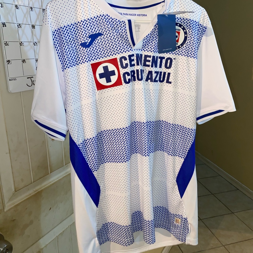 Brand new with tags cruz azul soccer jersey!